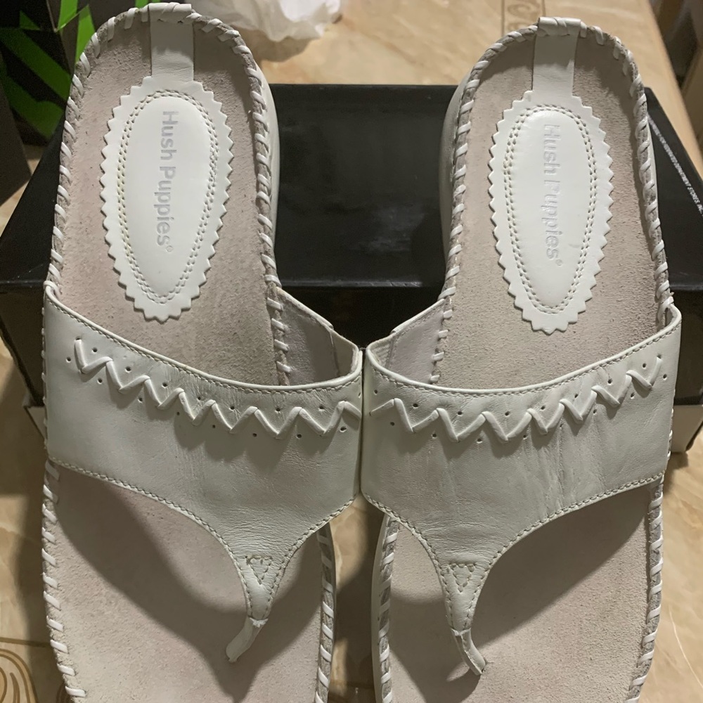 Hush Puppies Open Sandals in white